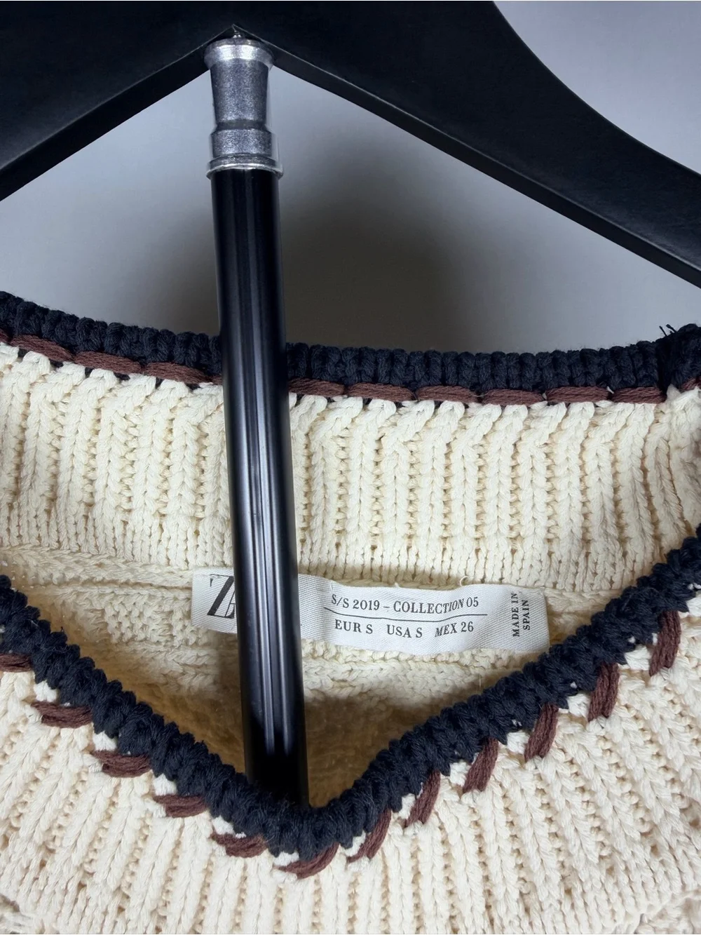 Zara Cream Open-Knit Cropped Sweater with Dark Trim